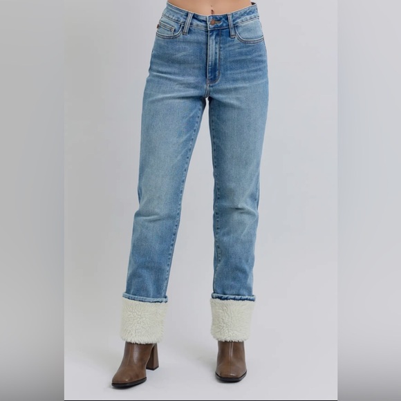 Judy Blue Denim - Judy Blue High Waisted Shearling Cuff Straight Leg Jeans NWT